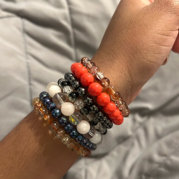 I wanted to try selling bracelets/bangles as start. - Picture 6 of 8